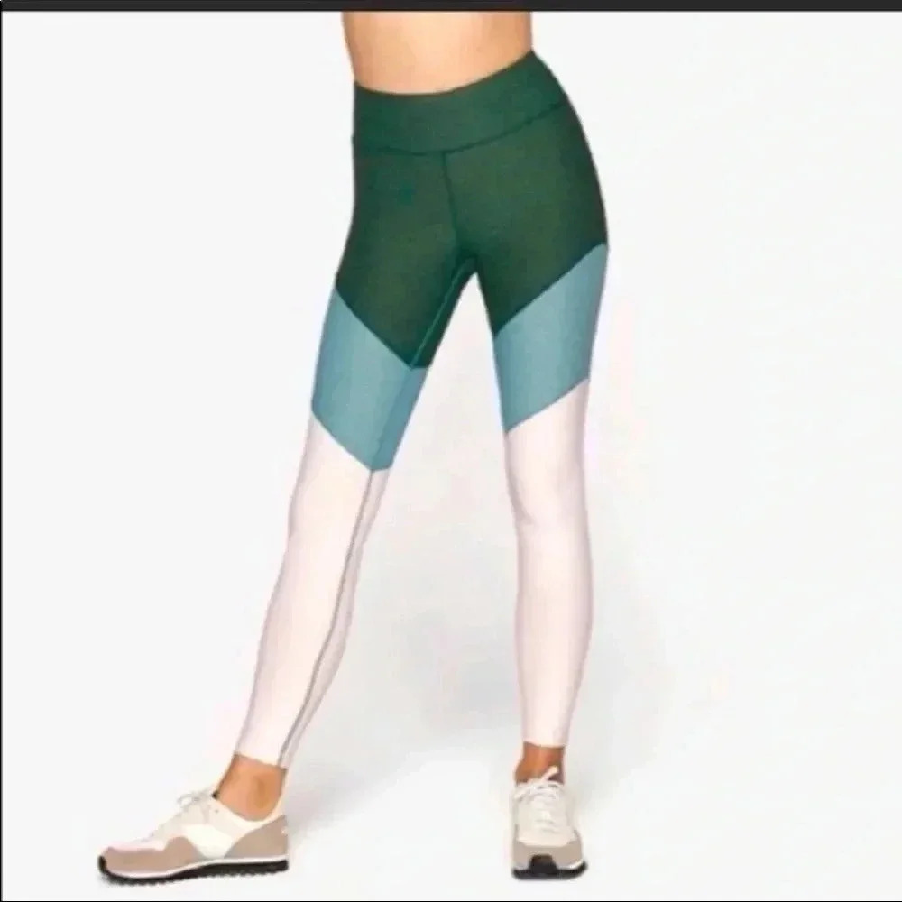 Outdoor Voices 7/8 Spring workout/gym Hunter leggings, size small